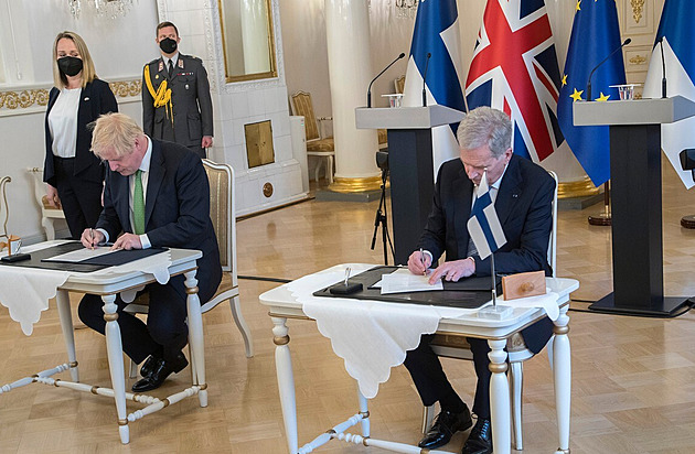 Finští lídři podpořili vstup do NATO. Bude to rozhodně hrozba, reagují Rusové