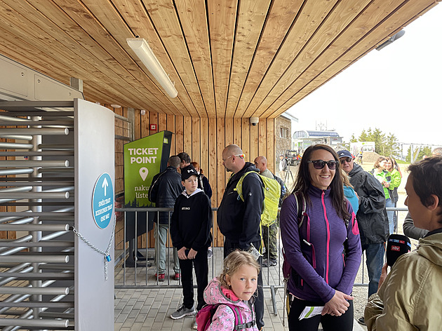 Za první rok přešlo nejdelší visutý most světa v Dolní Moravě 290 tisíc lidí