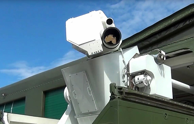 Rusko hlásí použití laserové zbraně. Vzývá zázrak jako nacisté, míní Zelenskyj