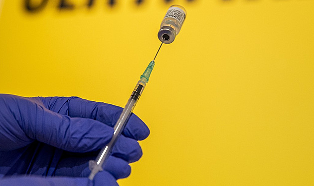 V Česku se od čtvrtka začne očkovat vylepšenou vakcínou proti covidu