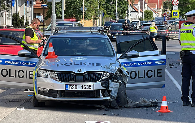 Ministerstvo vnitra shání pro policii nová auta za téměř miliardu korun