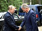 Ruský prezident Vladimir Putin a jeho finský protjek Sauli Niinisto v...