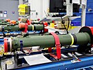 Protitankové stely Javelin na montání lince v továrn na zbran Lockheed...