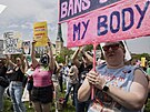 Protest za práva en na potrat v Chicagu (14. kvtna 2022)