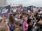 Protest za práva en na potrat ve Washingtonu (14. kvtna 2022)