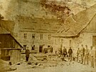 Poniený mlýn v Mcholupech roku 1872