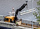 Zaátek rekonstrukce Barrandovského mostu. (15. kvtna 2022)