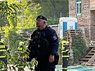 V Údolní ulici v pra�ském Braníku se z�ítila �ást domu. Na místo vyjely...