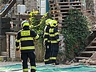 V Údolní ulici v pra�ském Braníku se z�ítila �ást domu. Na místo vyjely...
