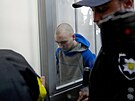 V Kyjev zaal soud s ruským vojákem obvinným ze zabití 62letého civilisty....