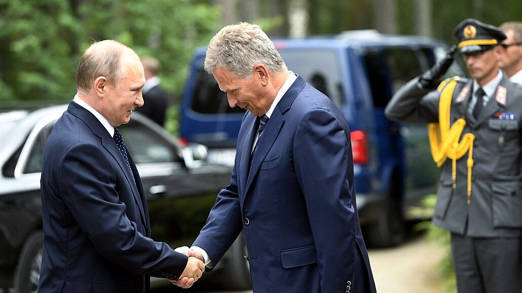Ruský prezident Vladimir Putin a jeho finský protějšek Sauli Niinisto v...