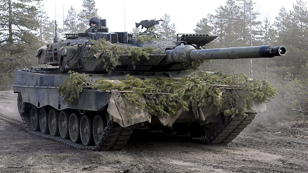 Tank Leopard na cvičení finské armády Arrow 22 (4. května 2022)