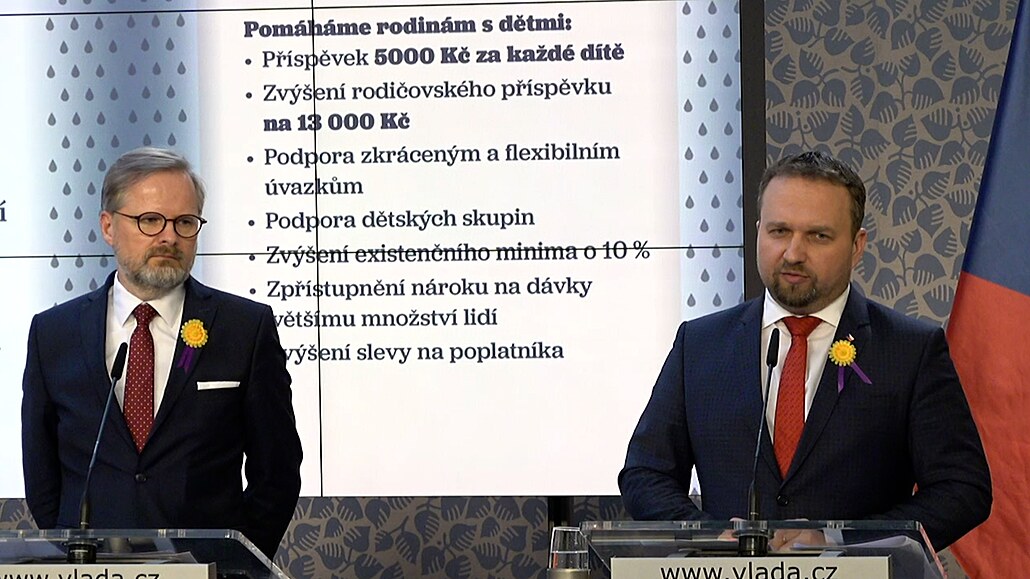 Ministr práce a sociálních věcí Marian Jurečka oznámil, že pravidla vyplácení...