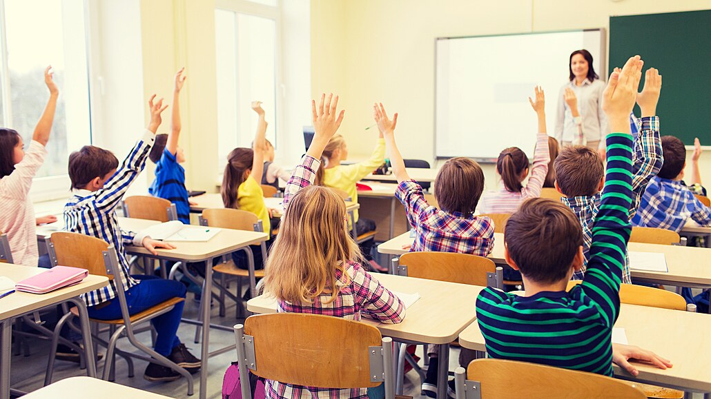 Sociální pedagog má za úkol krom pomoci rodinám také eení spor mezi áky...