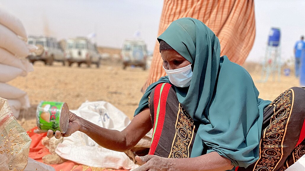 V suchem postiženém Somálsku, Etiopii a Keni umírá jeden člověk hlady každých...