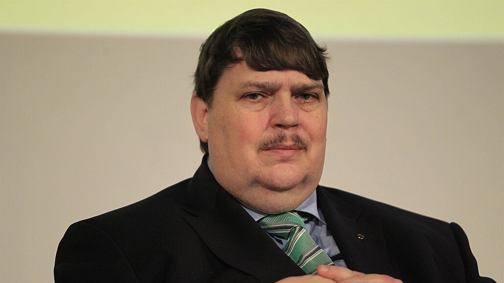 Nejvy��í p�edstavitel sudetských N�mc� Bernd Posselt dlouhodob� stojí o to, aby na sjezdy jezdili p�edstavitelé �eské vlády.