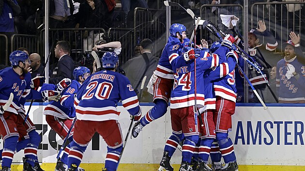 Postupov radost hokejist New York Rangers.