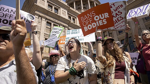 Protest za prva en na potrat v Texasu (14. kvtna 2022)