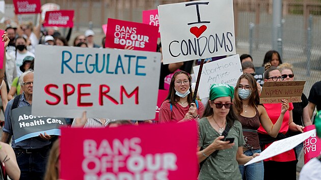 Protest za práva žen na potrat v New Yorku (14. května 2022)