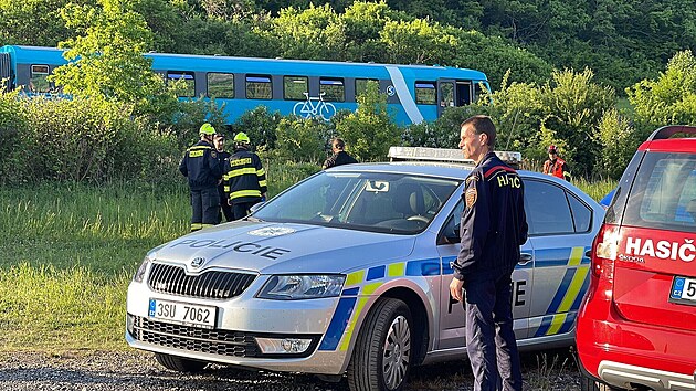 Tragická srážka vlaku s osobním autem na železničním přejezdu u Berouna. (18. května 2022)