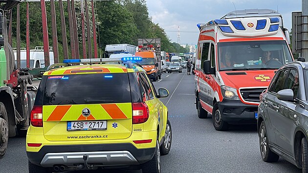 Tragická dopravní nehoda na 14,5 kilometru dálnice D1. Zemřeli dva lidé. (17. května 2022)