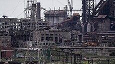 Ocelárny Azovstal v jihoukrajinském pístavu Mariupol (15. kvtna 2022) 