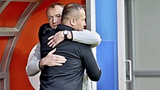 Richard Dostálek a Jozef Doj�an (zády).