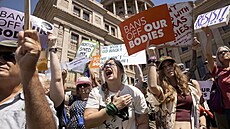 Protest za práva en na potrat v Texasu (14. kvtna 2022)