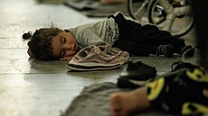 Vysílené děti momentálně spí pouze na zemi. (12. května 2022) | na serveru Lidovky.cz | aktuální zprávy