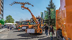 Konec je naplánovaný na 16 hodin.