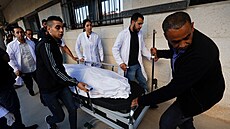 Tlo reportérky Al-Dazíry Shireen Abu Aklehové (11. kvtna 2022)