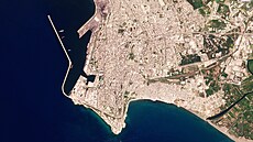 Syrský přístav Latakíja, kde se nacházela loď Matros Pozynich (10. května 2022)