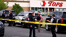 Osmnáctiletý mladík zastřelil deset lidí v supermarketu v americkém Buffalu ve... | na serveru Lidovky.cz | aktuální zprávy