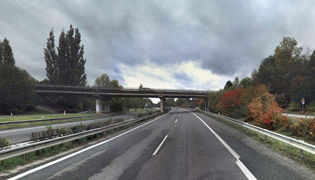 Most u Příšovic čeká demolice, o víkendu zastaví provoz na D10