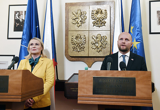 Slovensko žádá o pomoc s ochranou vzdušného prostoru. Česko o tom bude jednat