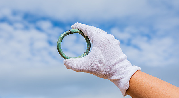 Vykopávky pod budoucím obchvatem Jarome (24. 5. 2022)