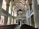 Pohled do hlavn� lodi kostela Narozen� Panny Marie v Orlov�
