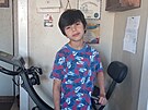 Osmiletý Uziyah Garcia zemel pi útoku stelce ve kole v texaském Uvalde....
