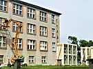 Modernizace Fakultní Thomayerovy nemocnice zaala výmnou oken. (kvten 2022)