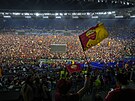 Fanouci AS ím oslavují na Stadio Olimpico vítzství svého týmu ve finále...