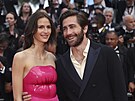 Jeanne Cadieu a Jake Gyllenhaal (Cannes, 24. kvtna 2022)