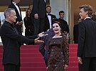 Tom Hanks, Priscilla Presleyová a Austin Butler v Cannes (25. kvtna 2022)