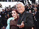 Priscilla Presley a Baz Luhrmann (Cannes, 25. kvtna 2022)