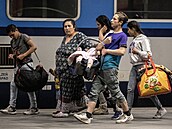 Ve vlaku se vyspí desítky uprchlíků. (19. května 2022)