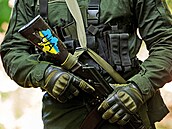 Vojáci ukrajinské Národní gardy při výcviku (19. května 2022)