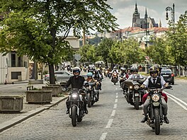 Distinguished Gentleman's Ride Praha 2022