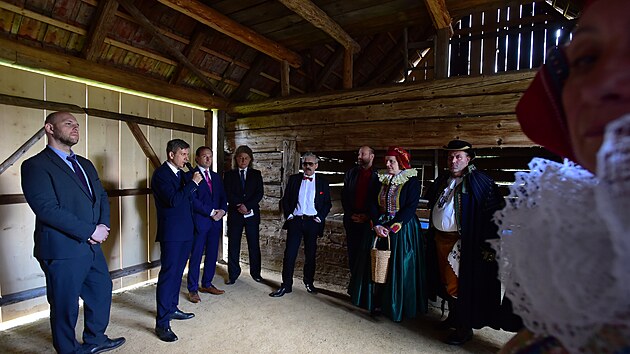 Hanck muzeum v prod Pkazy zpstupnilo tm 500 let starou roubenou stodolu, kterou odbornci objevili ve Skalice u Hranic. Ta je jednou z nejstarch devnch staveb v zemi.