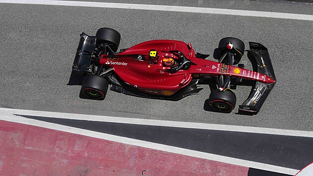 Carlos Sainz z Ferrari v trninku ne Velkou cenu panlska F1.