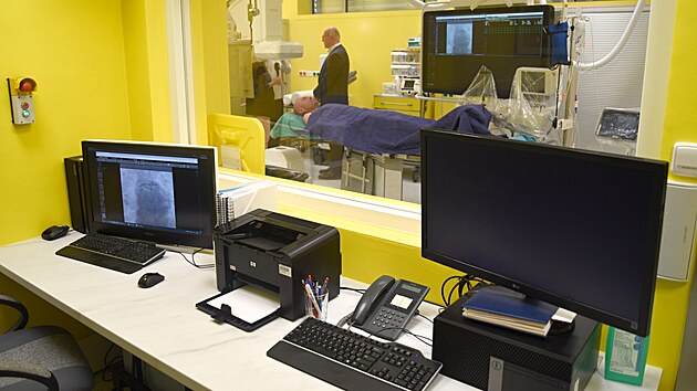 Olomouck fakultn nemocnice slavnostn zahjila provoz novch katetrizanch sl kardiologick kliniky a angiografickch linek.