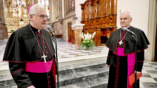 Dosavadní pomocný biskup Pavel Konzbul nahradí brněnského biskupa Vojtěcha Cikrleho.
